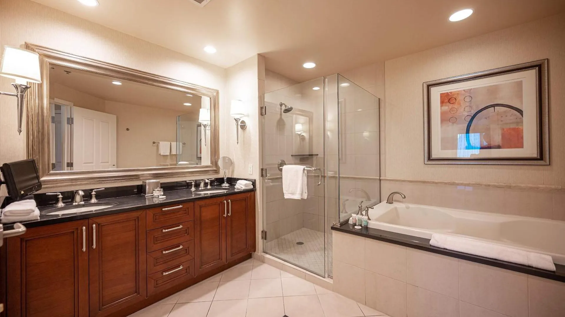 No Resort Fee Stripview Balcony+ Free Valet+ Pool Las Vegas
